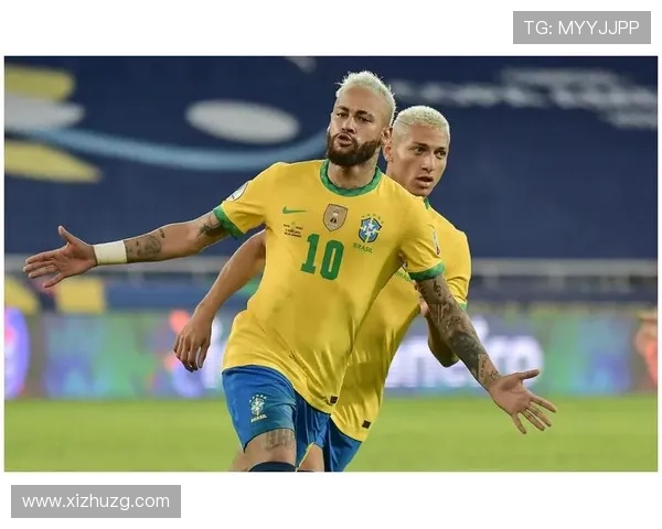 足球球星贴纸包包热卖 每个球迷的收藏梦想 精选限量版足球明星造型包包上线